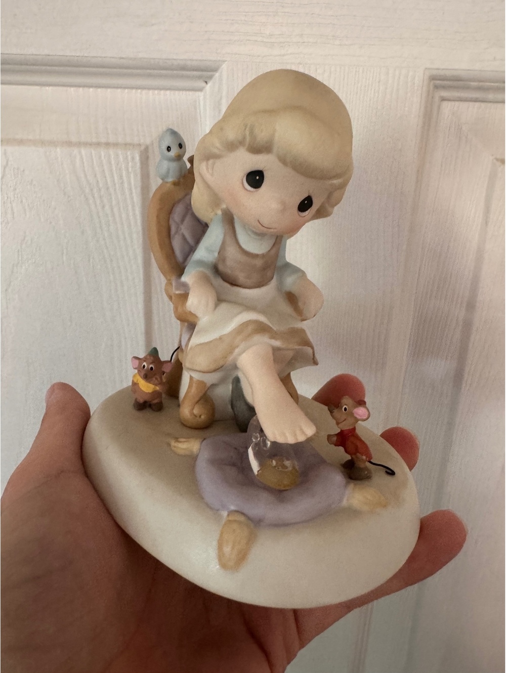 Precious Moments Porcelain Figurine Cinderella with Mice and Bird